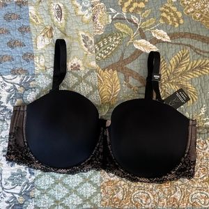 Torrid black strapless bra 46 DDD